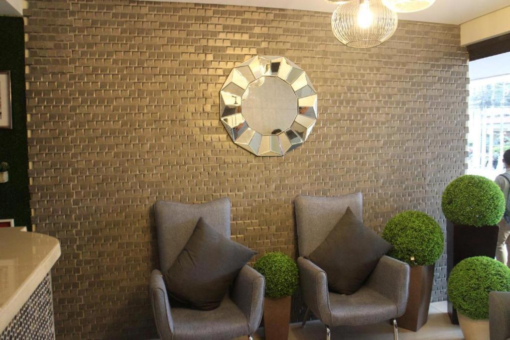 Urban Hostel Pasig City Bagian luar foto