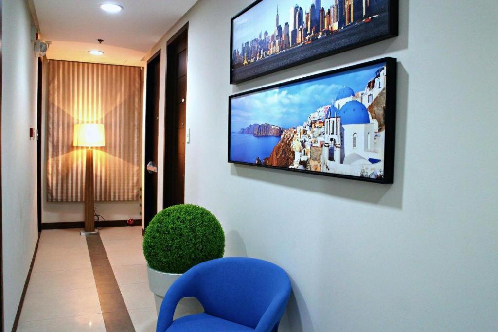 Urban Hostel Pasig City Bagian luar foto