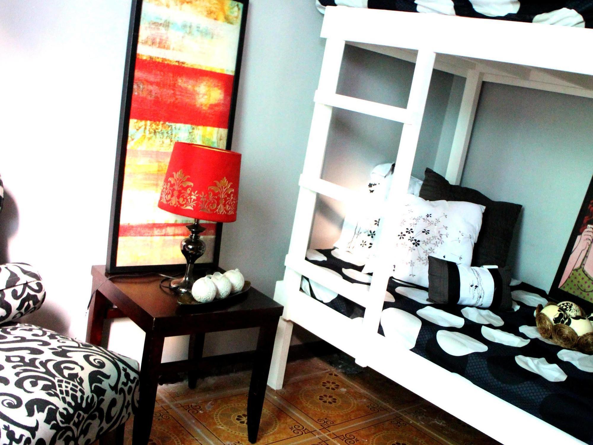 Urban Hostel Pasig City Bagian luar foto