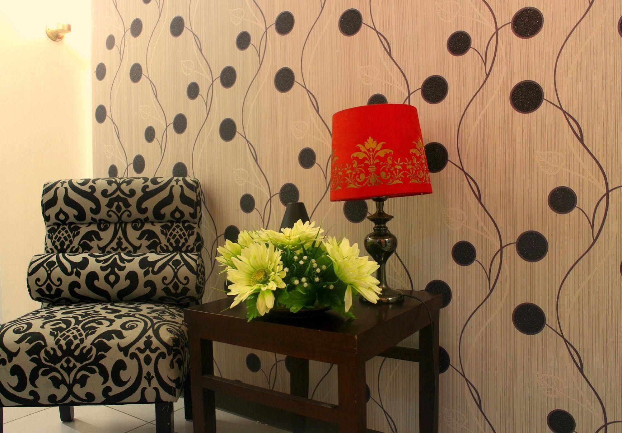 Urban Hostel Pasig City Bagian luar foto