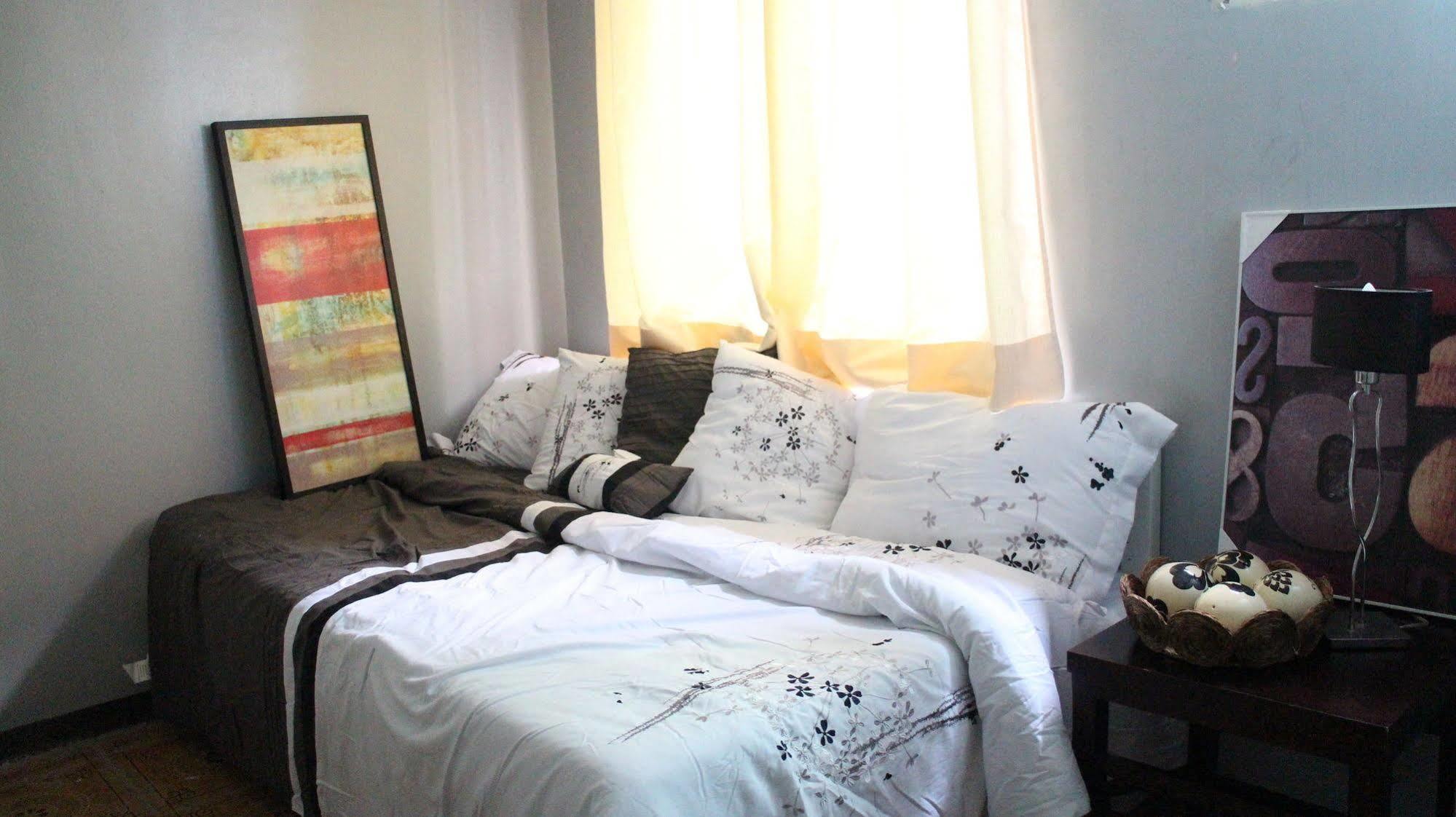 Urban Hostel Pasig City Bagian luar foto